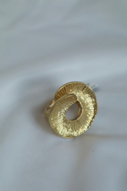 Round Grooved Ring